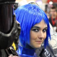 blue-hair-cosplay-at-comicon-2009-san-diego_l